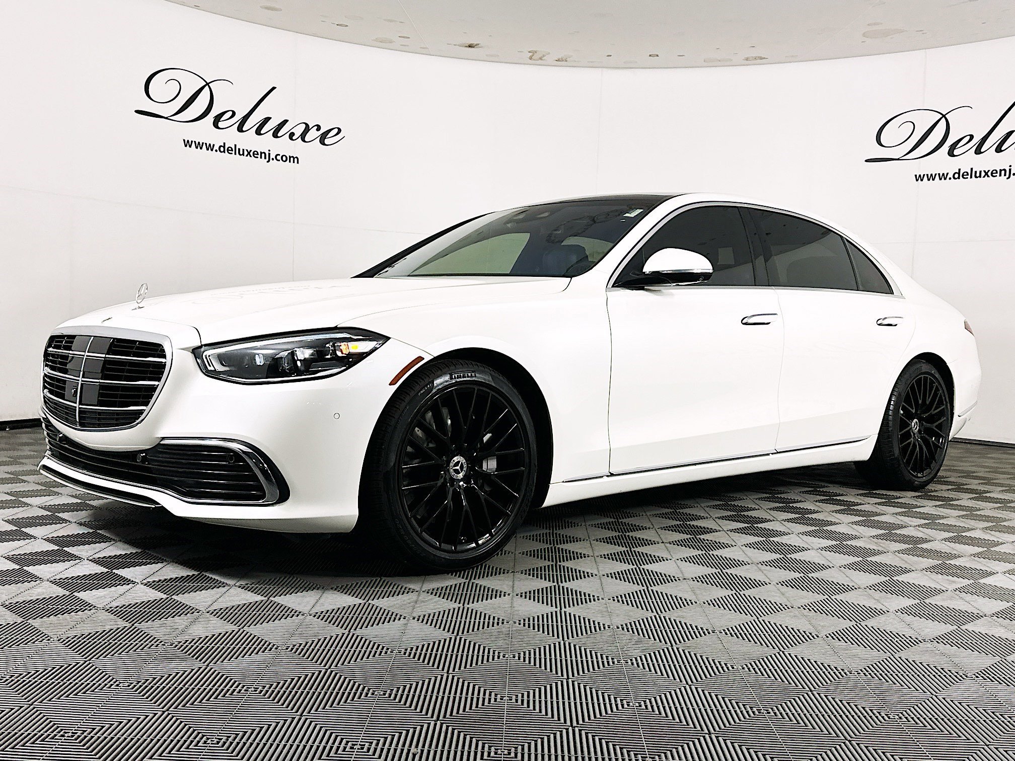 Used 2021 Mercedes-Benz S 580 4MATIC Sedan image 3