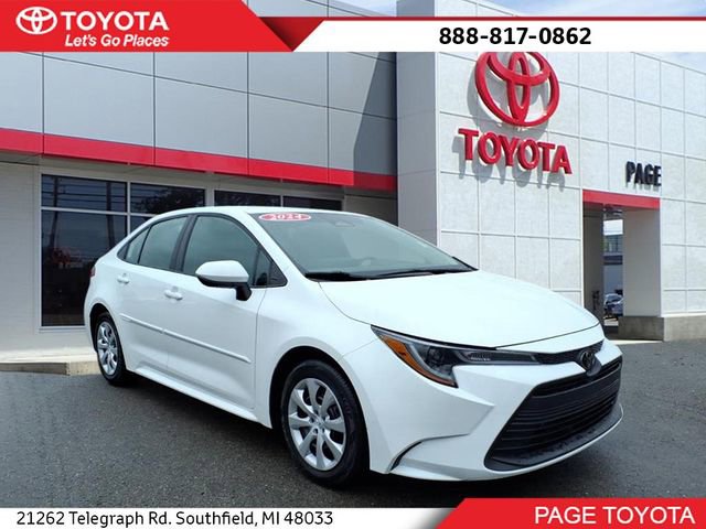 Certified 2024 Toyota Corolla LE image 1