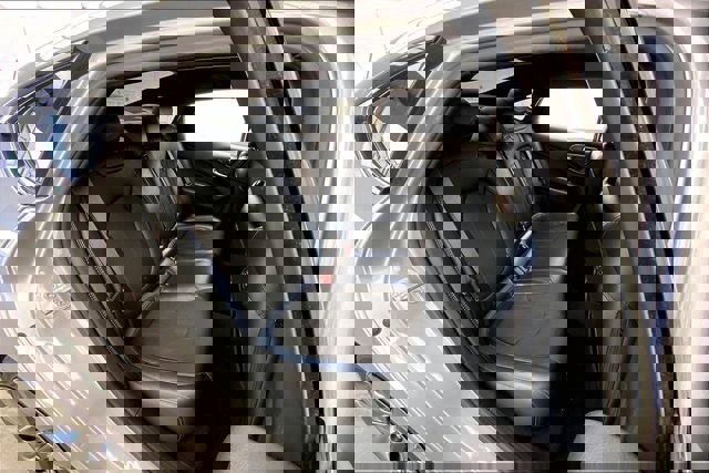 Used 2015 Chrysler 200 S w/ Navigation & Sound Group I image 18