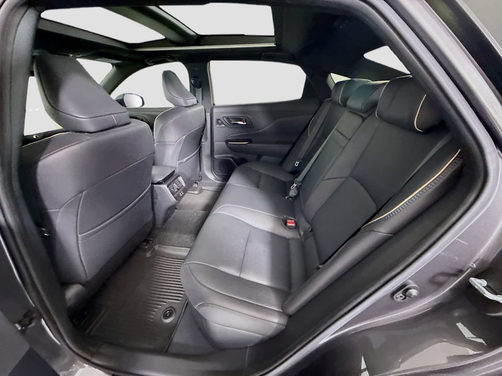 Used 2023 Toyota Crown AWD/4WD image 21