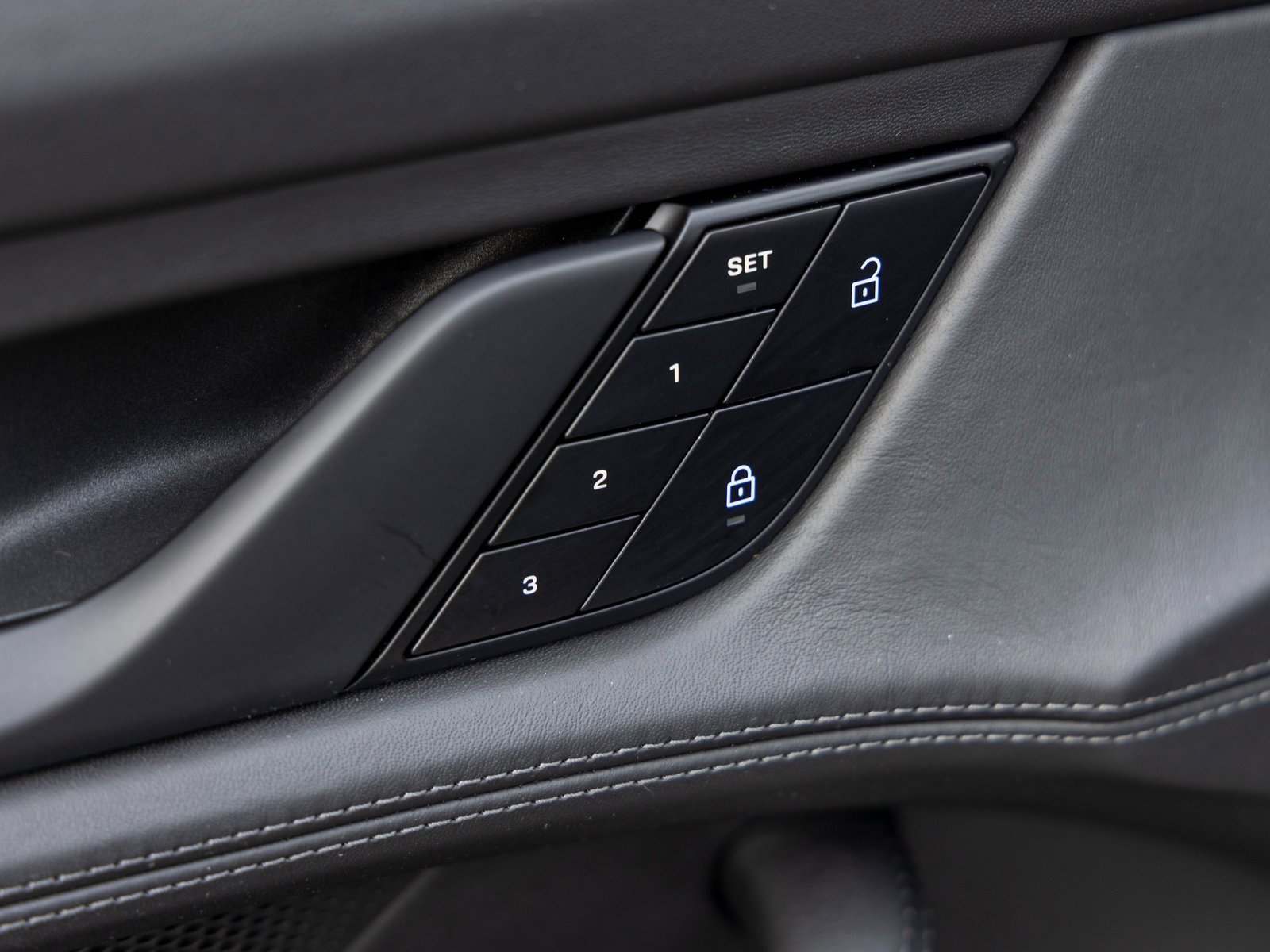 Certified 2023 Porsche Taycan GTS image 24