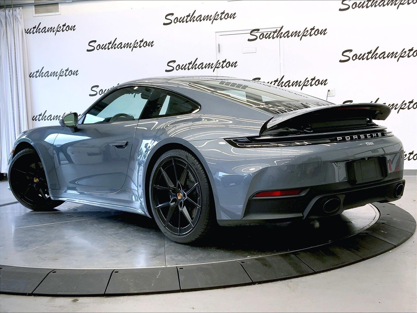 Certified 2026 Porsche 911 Carrera RWD image 3