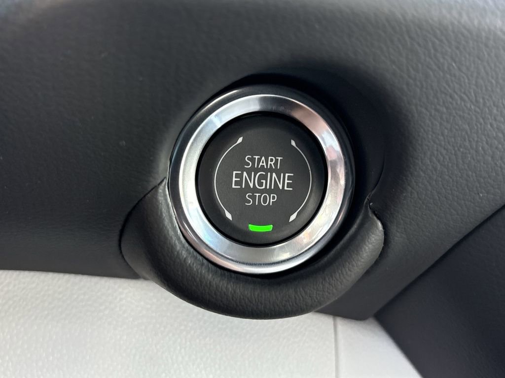 New 2026 Chevrolet Suburban Premier image 18