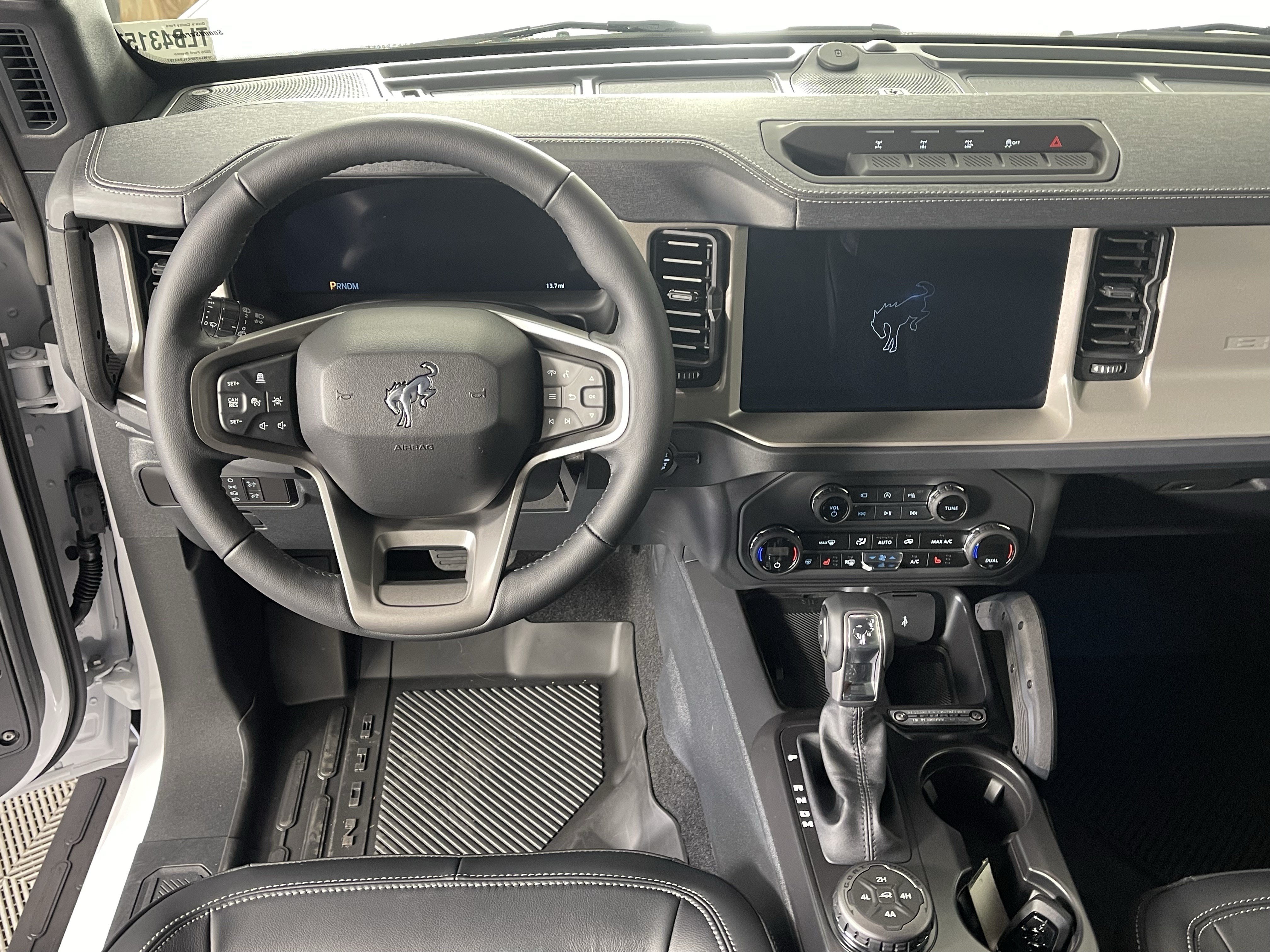 New 2026 Ford Bronco Outer Banks w/ Sasquatch Package AWD/4WD image 12