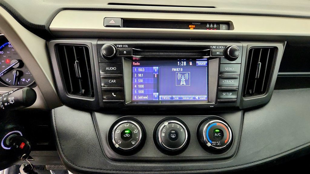 Used 2018 Toyota RAV4 LE w/ All Weather Liner Package AWD/4WD image 17