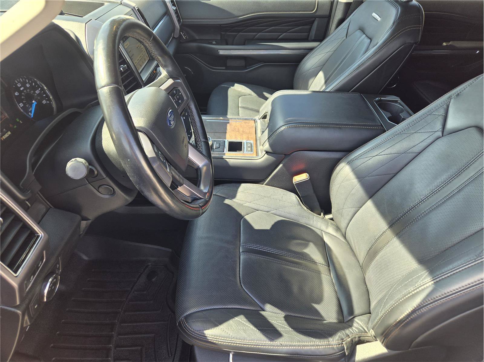 Used 2019 Ford Expedition Platinum RWD image 12