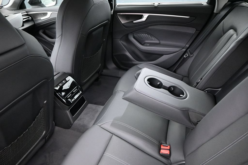 New 2026 Audi A6 Premium Plus AWD/4WD image 18