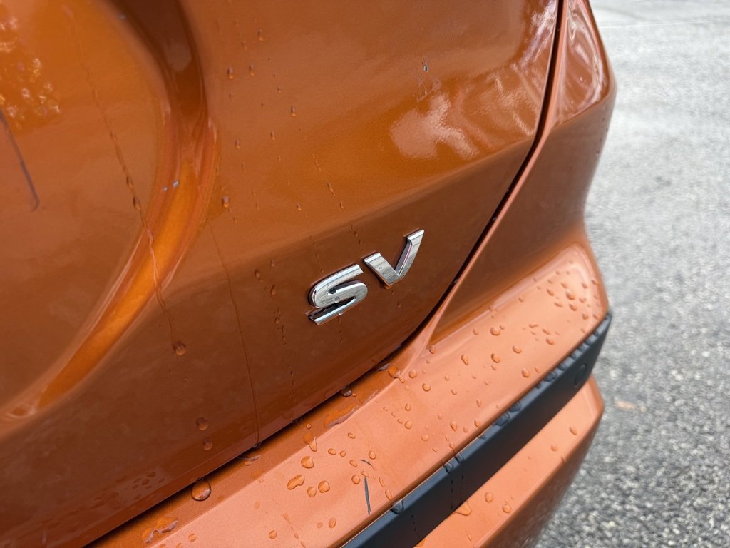 Used 2024 Nissan Kicks SV image 11