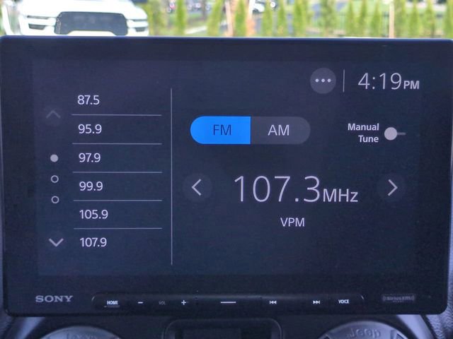 Used 2016 Jeep Wrangler Sport w/ Connectivity Group image 17