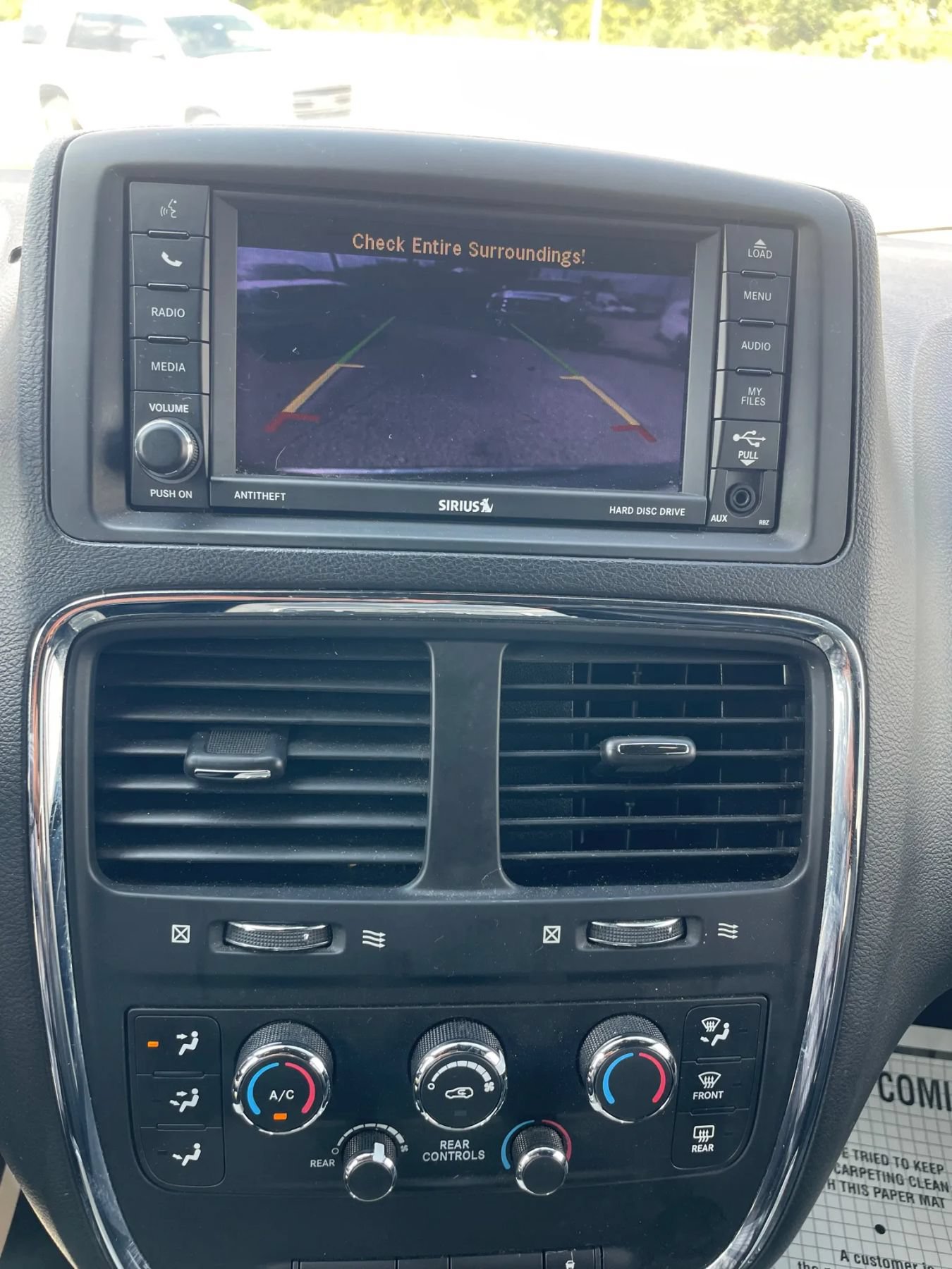 Used 2019 Dodge Grand Caravan SXT FWD image 24