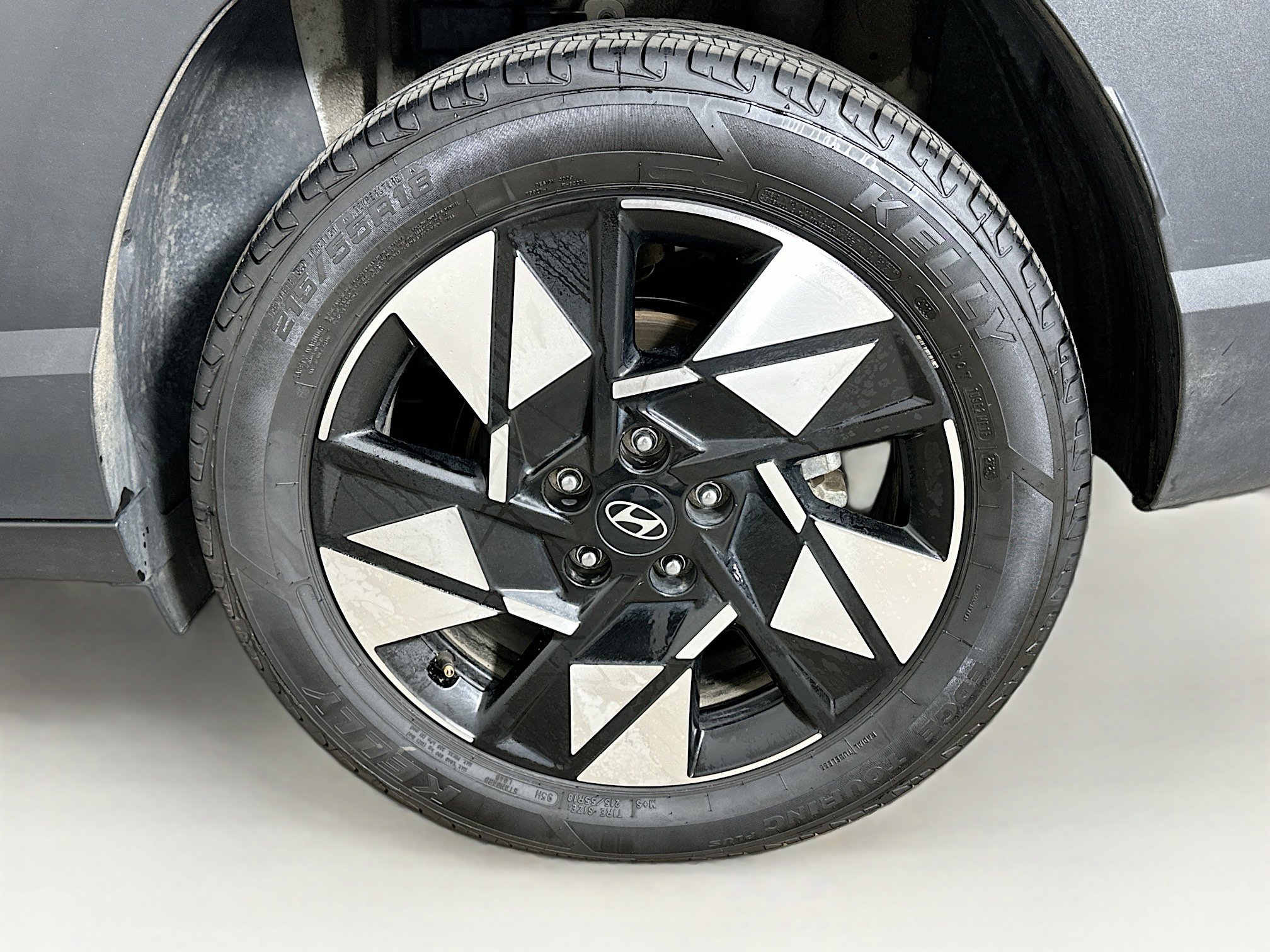 Used 2024 Hyundai Kona SEL image 11