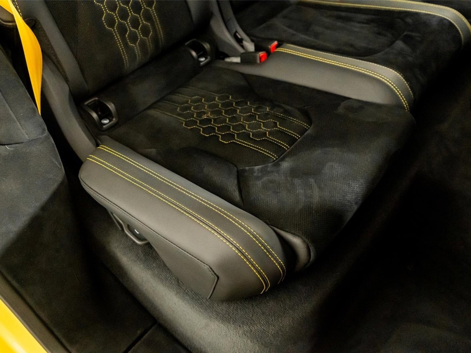 Used 2023 Lamborghini Urus Performante image 34