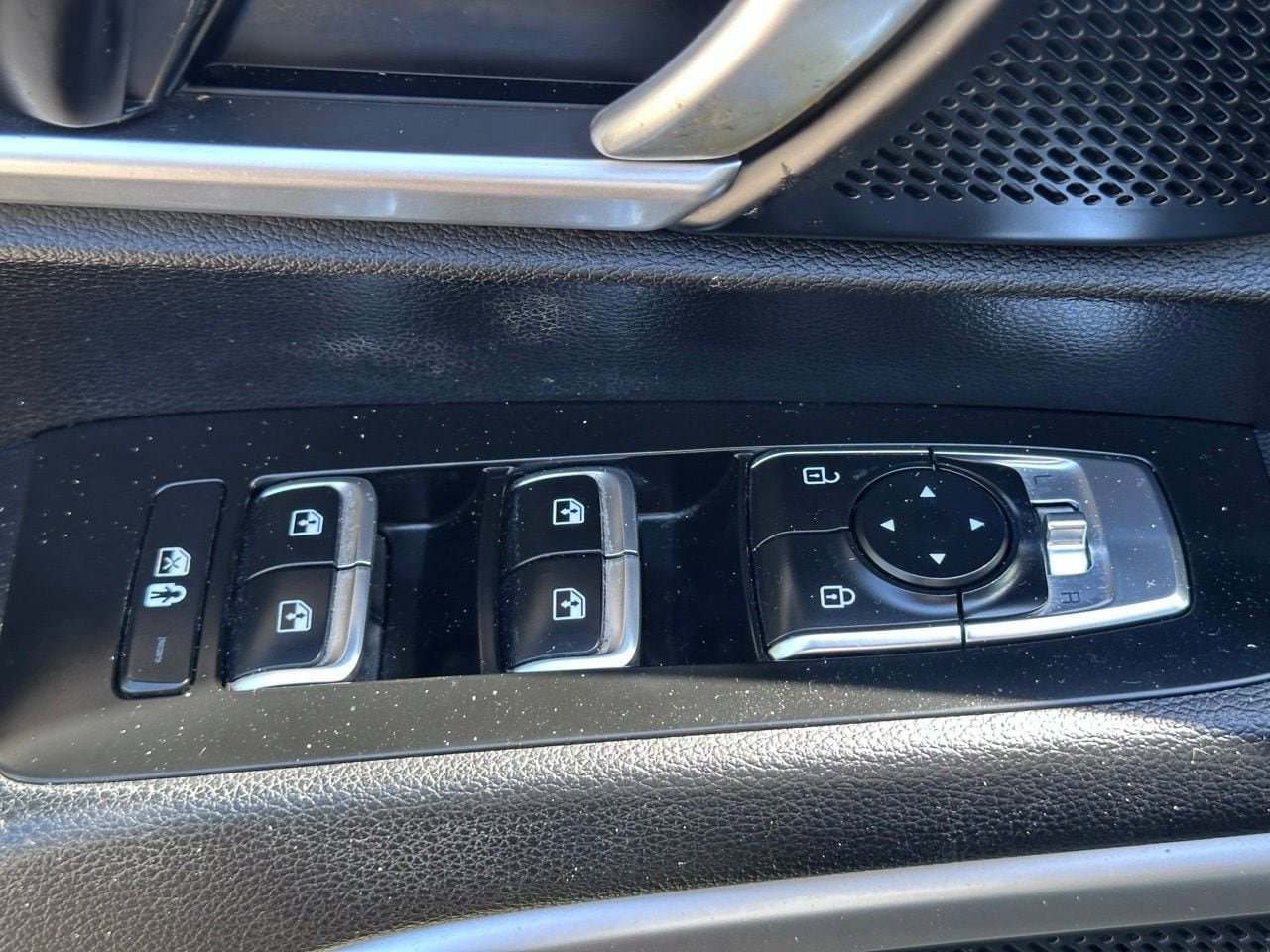 Used 2022 Kia Telluride S FWD image 28