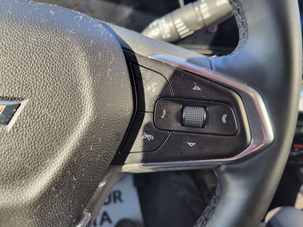 Used 2025 Chevrolet Trax LT w/ LT Convenience Package image 24