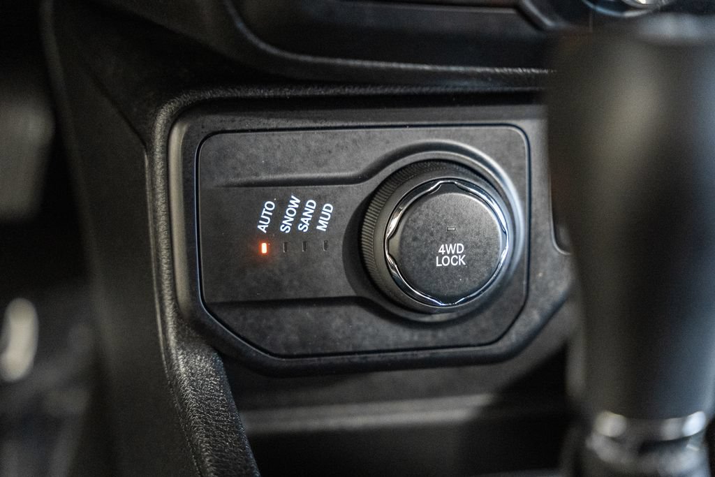 Certified 2018 Jeep Renegade Latitude AWD/4WD image 22