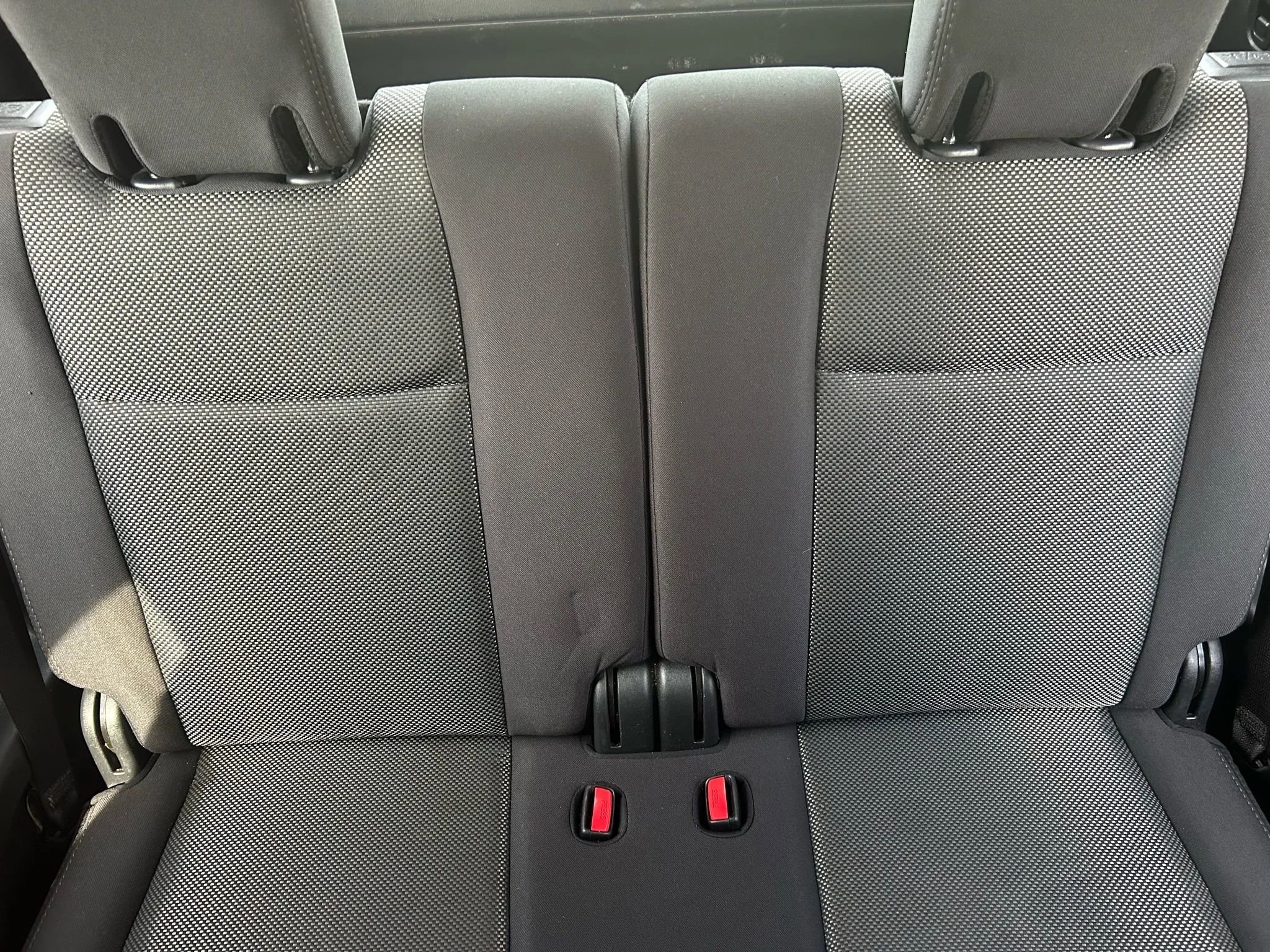 Used 2018 Nissan Pathfinder S image 17