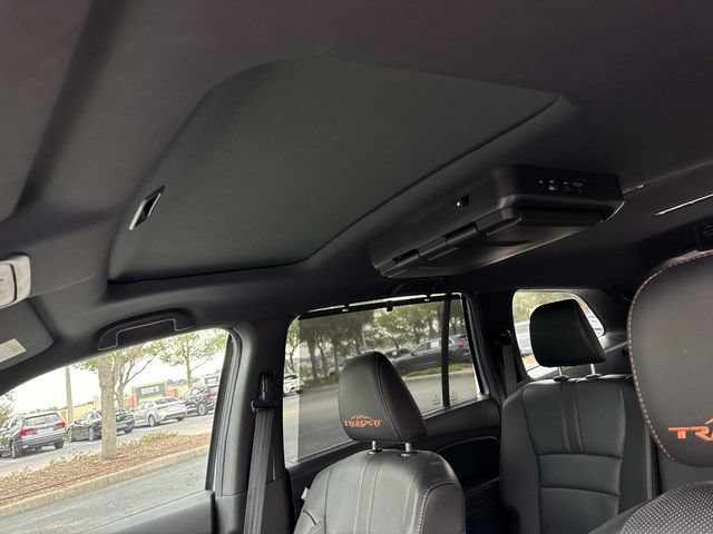 Used 2022 Honda Pilot TrailSport image 24