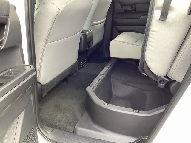 Used 2025 Toyota Tacoma SR5 image 27