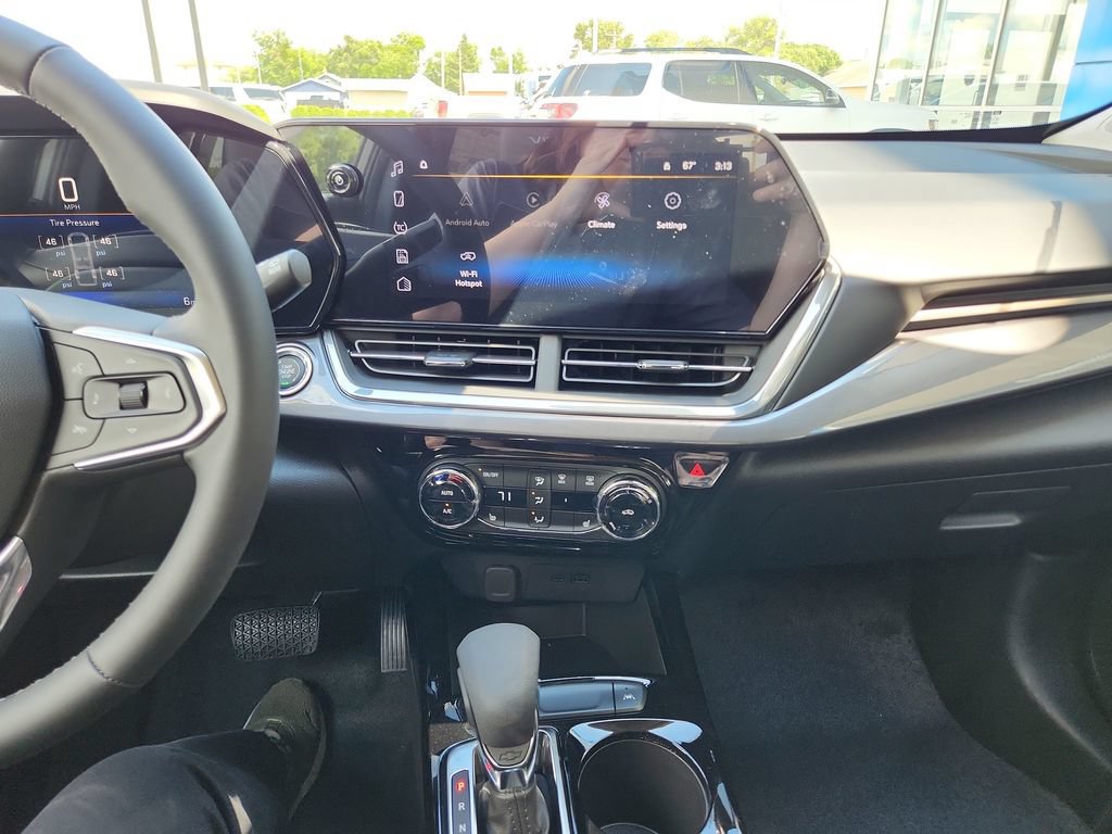 New 2026 Chevrolet Trax ACTIV w/ Driver Confidence Package FWD image 19