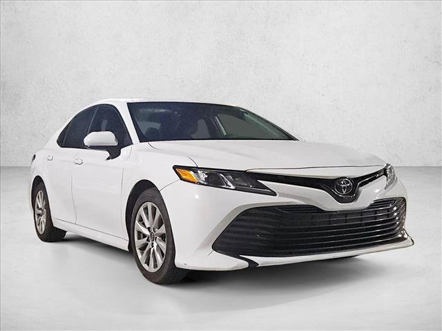 Used 2019 Toyota Camry LE FWD image 3