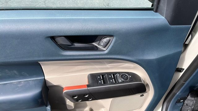 Used 2025 Ford Maverick Lariat AWD/4WD image 31