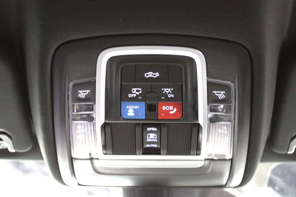 New 2026 RAM 1500 4x4 Crew Cab image 25