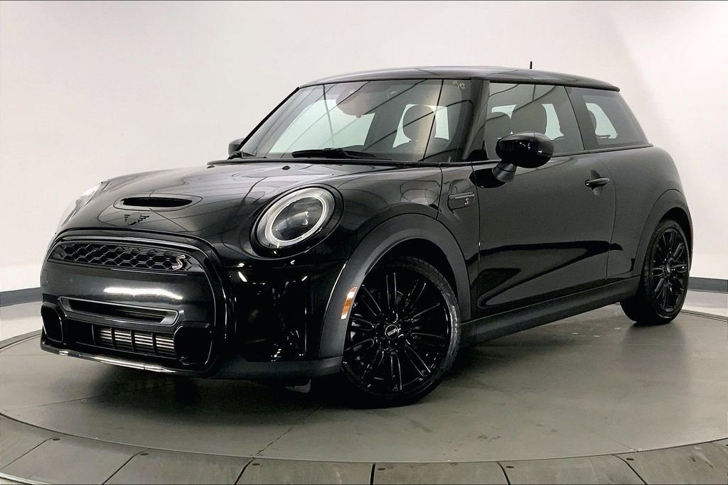 Certified 2024 MINI Cooper S w/ Signature Upholstery Package image 10