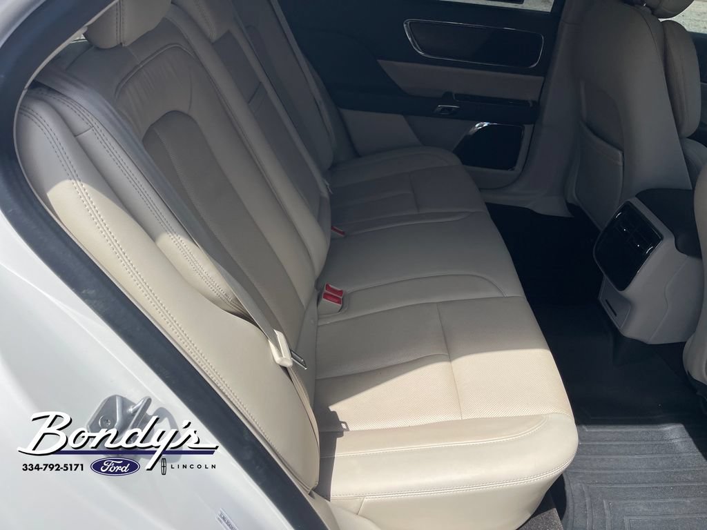 Used 2019 Lincoln Continental Select FWD image 16