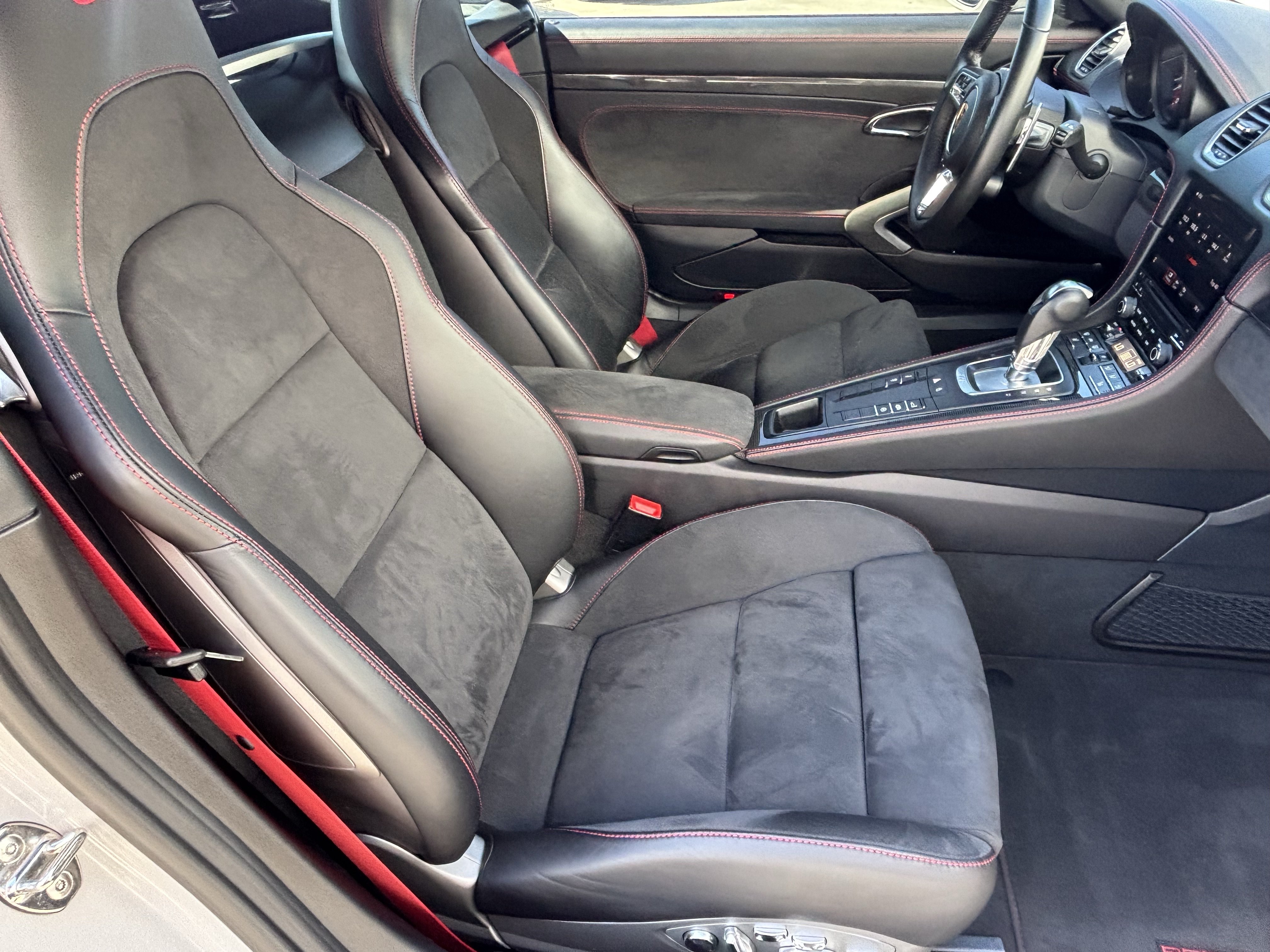 Used 2022 Porsche 718 Cayman GTS RWD image 10