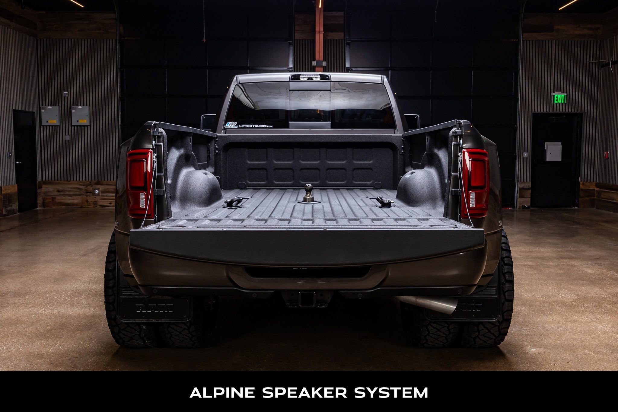 Used 2025 RAM 3500 Big Horn AWD/4WD image 9