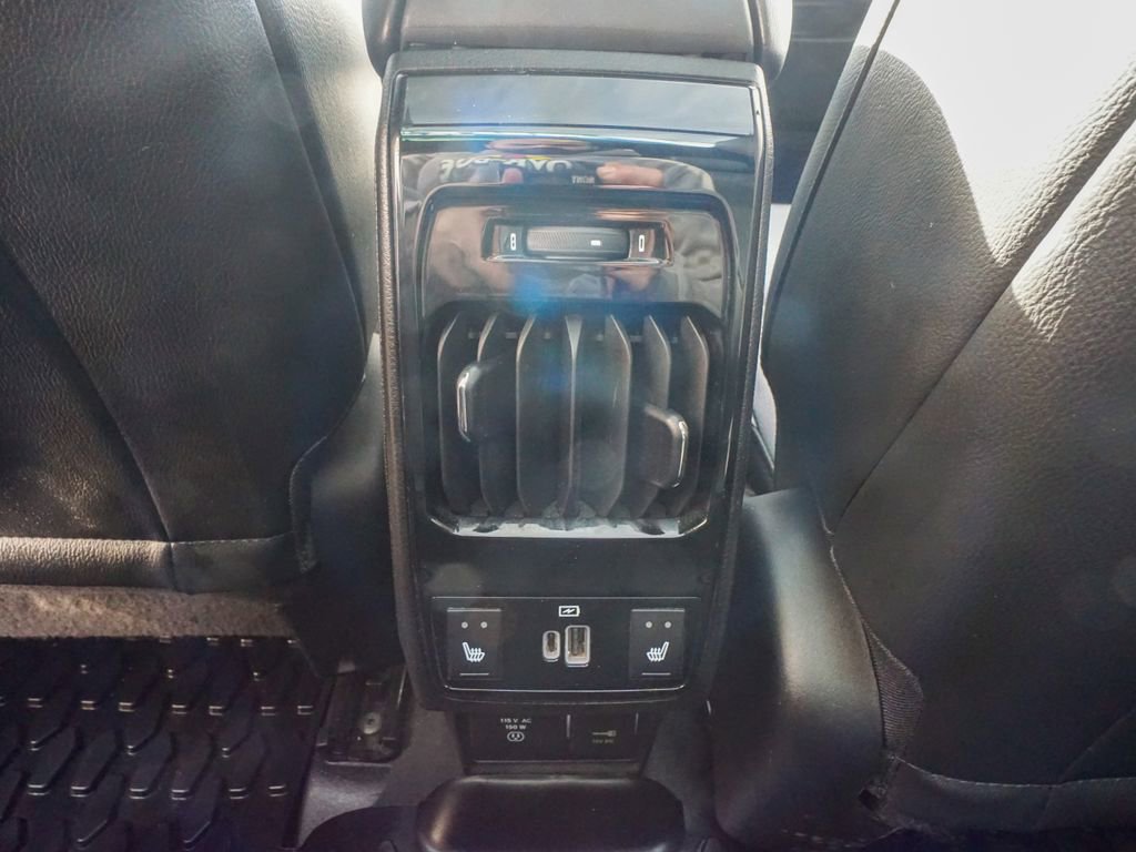 Used 2022 Jeep Compass Limited w/ (RED) Package image 16