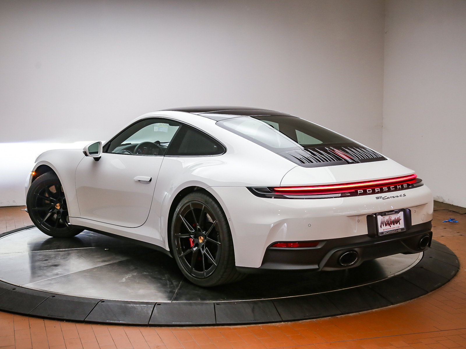 Used 2026 Porsche 911 Carrera 4S AWD/4WD image 6