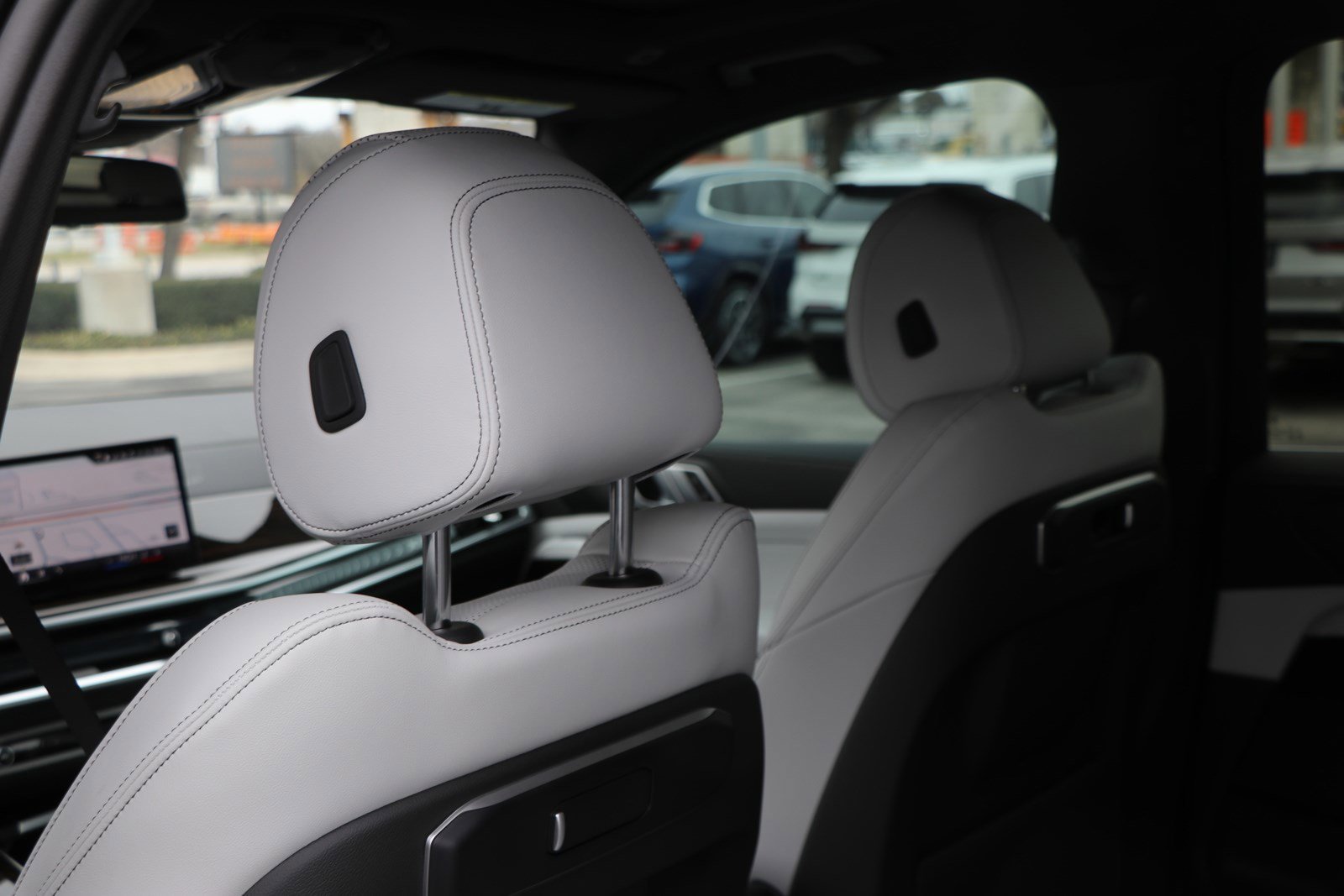 Certified 2025 BMW X5 xDrive50e w/ Parking Assistance Package image 34