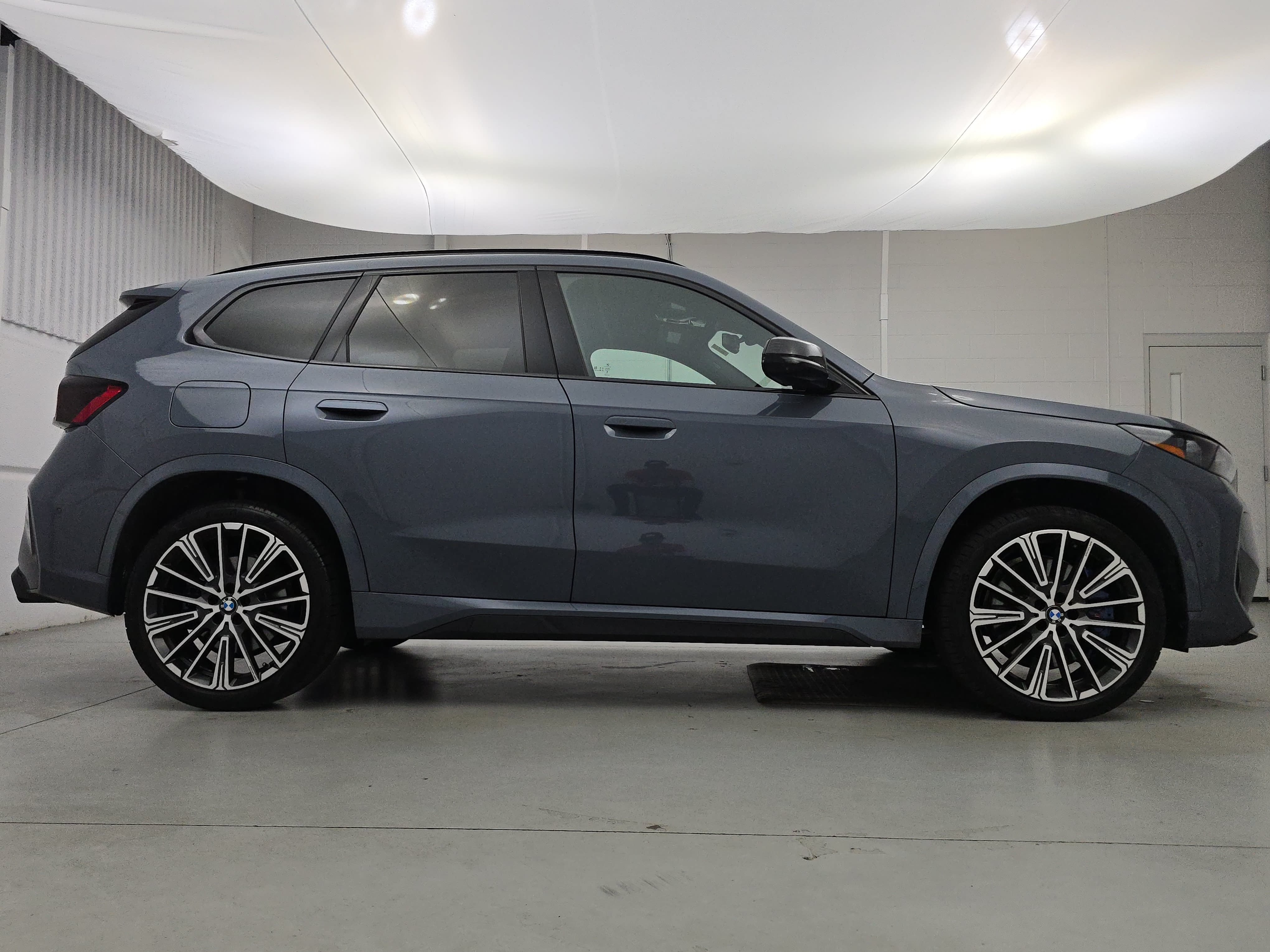 Used 2025 BMW X1 M35i w/ Premium Package AWD/4WD image 8