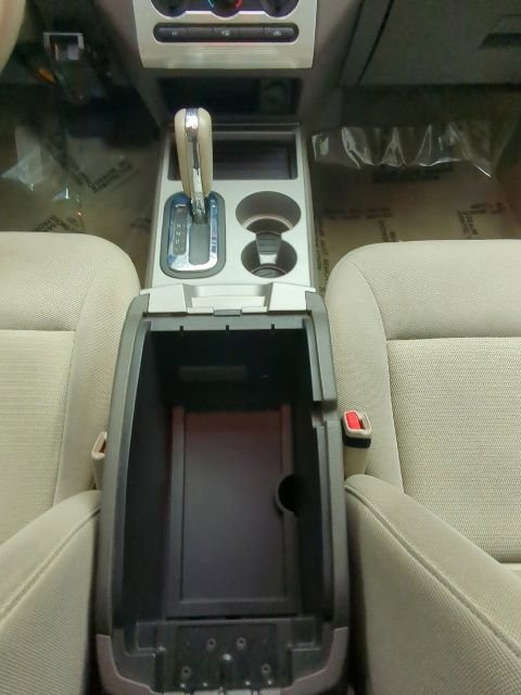 Used 2010 Ford Edge SEL FWD image 21