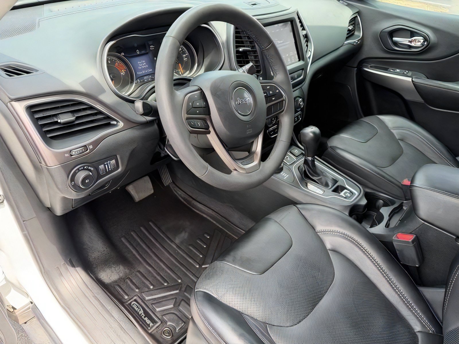 Used 2022 Jeep Cherokee Latitude Lux AWD/4WD image 14