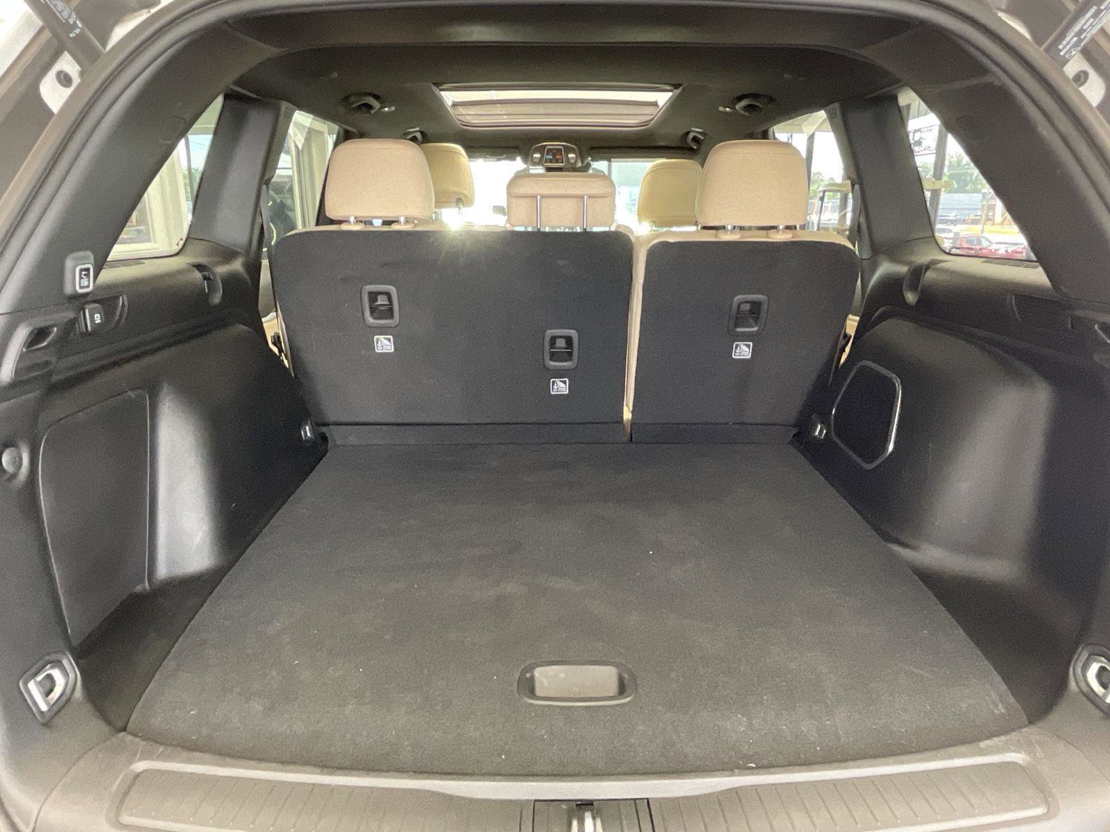 Used 2024 Jeep Grand Cherokee Limited 4xe image 17