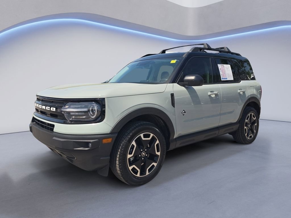 Used 2023 Ford Bronco Sport Outer Banks AWD/4WD image 1