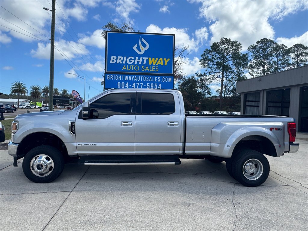 Used 2021 Ford F350 Lariat w/ Lariat Ultimate Package AWD/4WD image 2