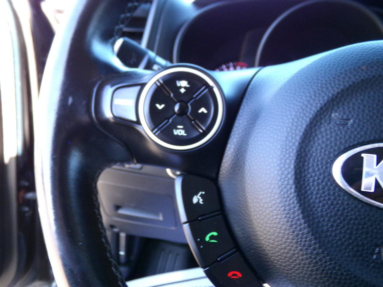 Used 2019 Kia Soul + w/ Audio Package FWD image 4