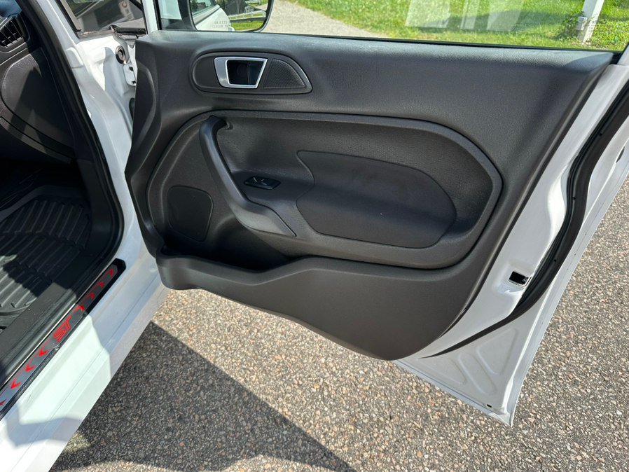Used 2014 Ford Fiesta ST FWD image 10