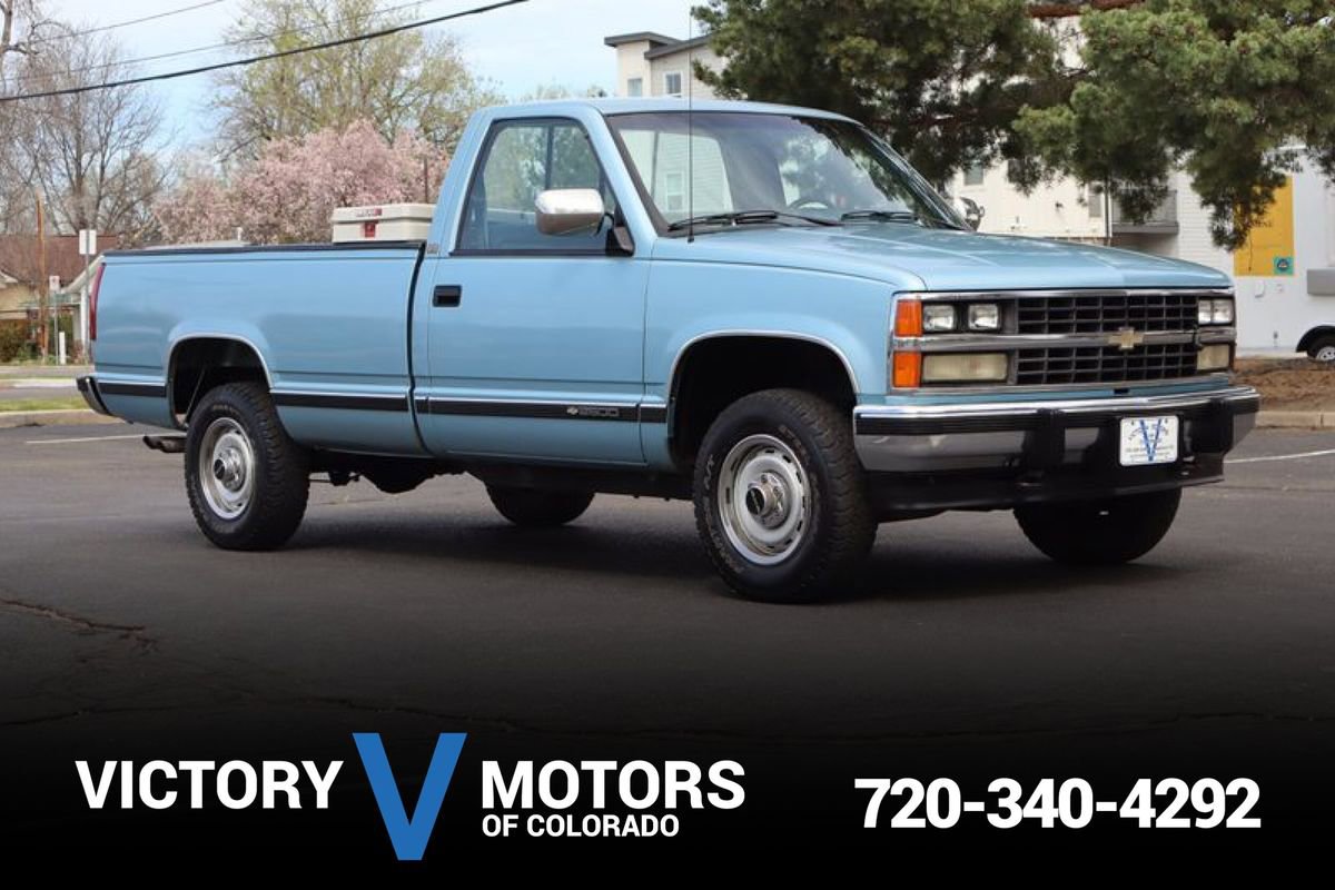 Used 1989 Chevrolet Silverado 2500 4x4 Regular Cab image 1
