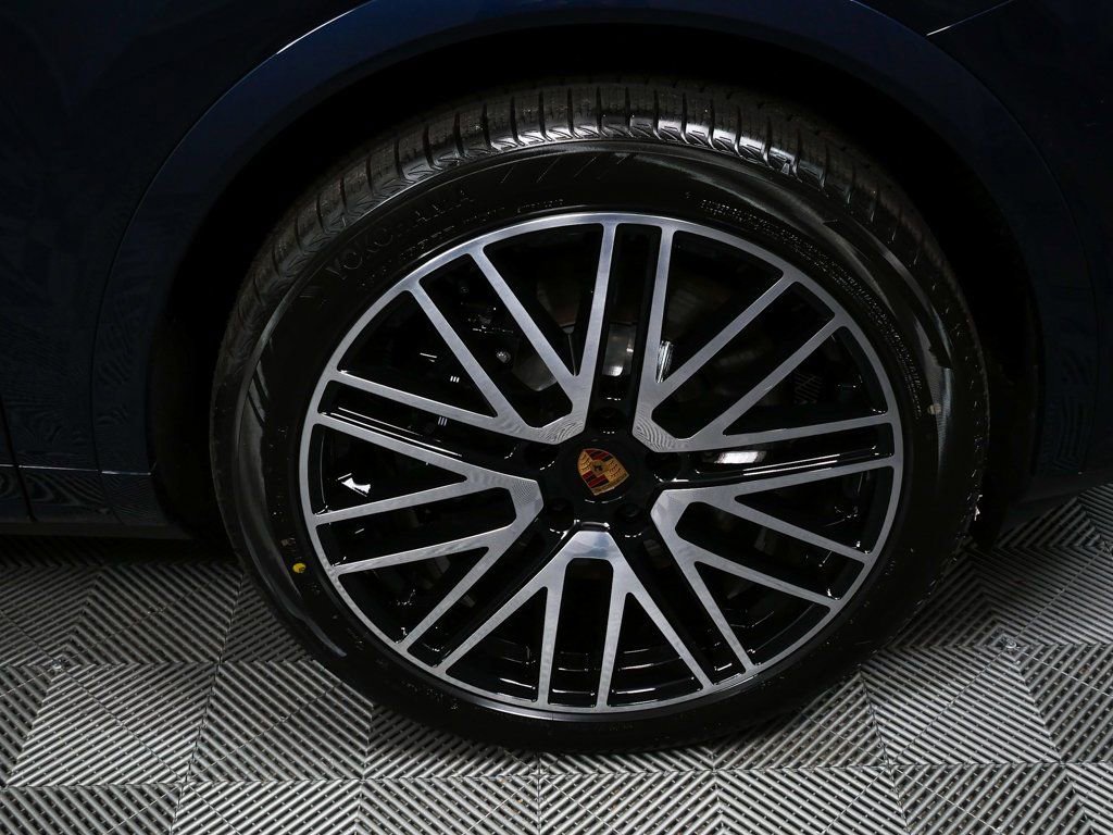 New 2026 Porsche Cayenne E-Hybrid image 40