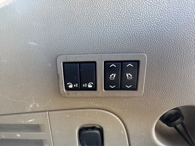 Used 2017 Chevrolet Tahoe LT w/ LT Signature Package image 11