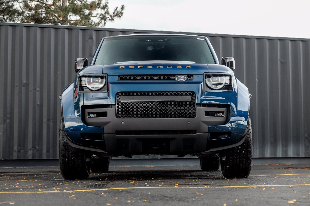 New 2026 Land Rover Defender 110 OCTA AWD/4WD image 5