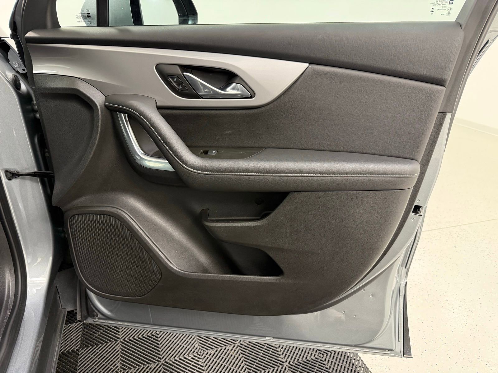 Used 2023 Chevrolet Blazer LT w/ Convenience Package image 31