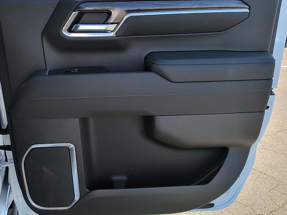 New 2026 Chevrolet Silverado 1500 LTZ w/ LTZ Premium Package AWD/4WD image 35