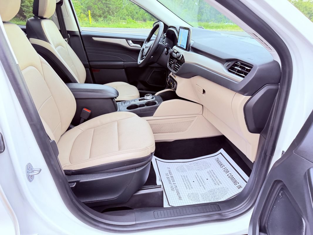 Used 2022 Ford Escape SEL w/ Technology Package AWD/4WD image 34