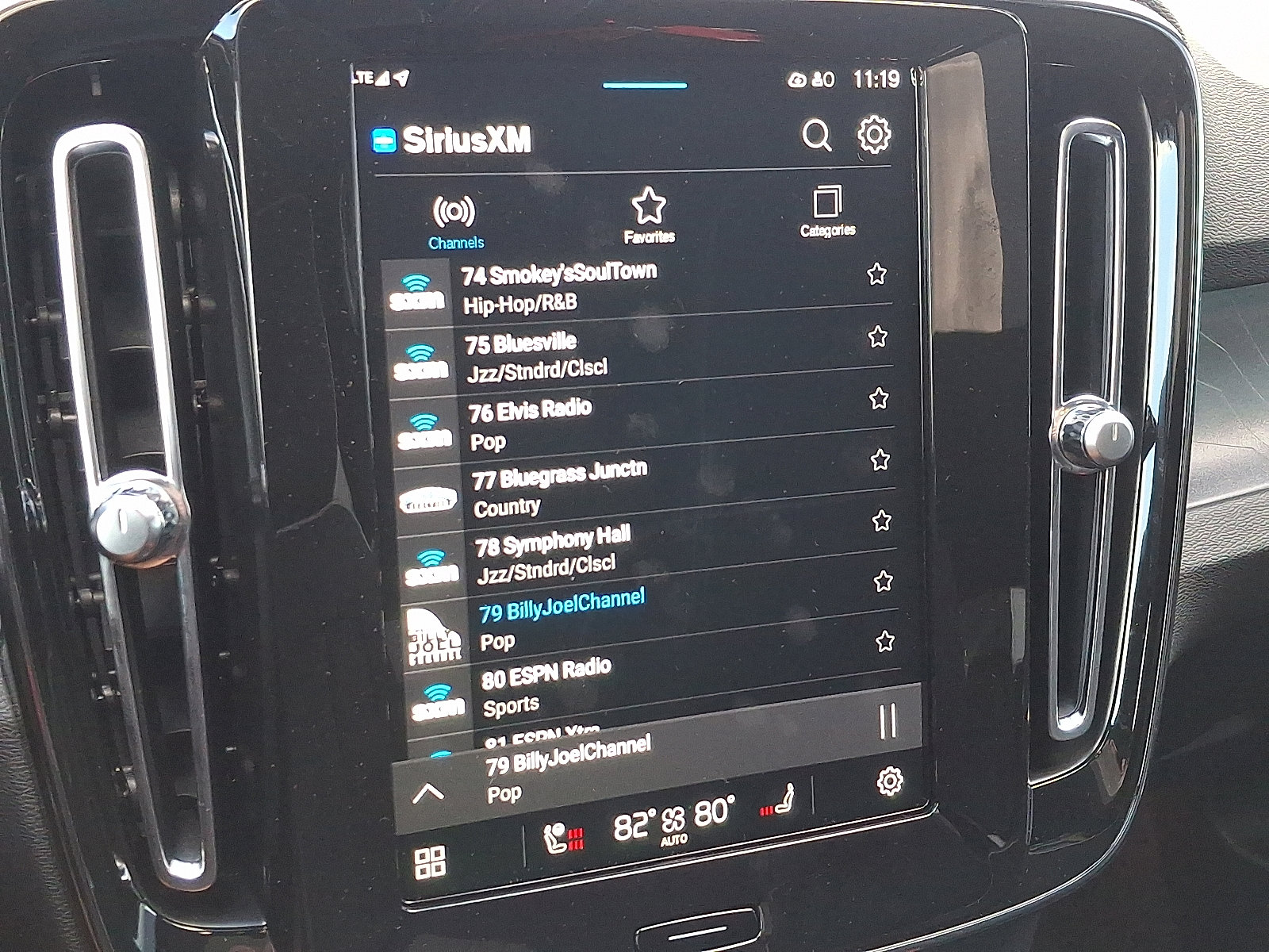 Certified 2024 Volvo C40 P8 Recharge Plus w/ Climate Package image 16