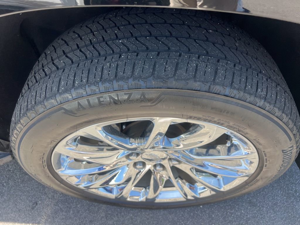 Used 2021 Cadillac Escalade Premium Luxury w/ LPO, Radiant Package RWD image 8